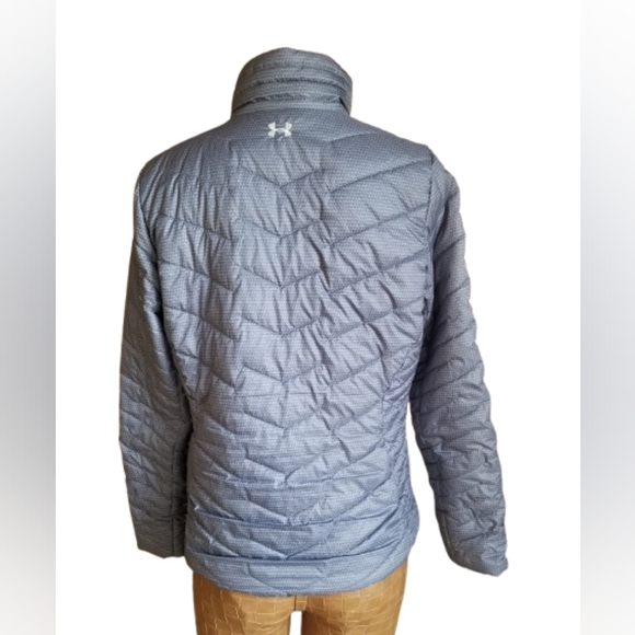 Under Armour, Puffer Jacket. - Picture 2 of 8